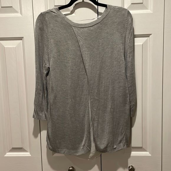 Gray 3/4 Sweater with Split Back - Picture 3 of 4